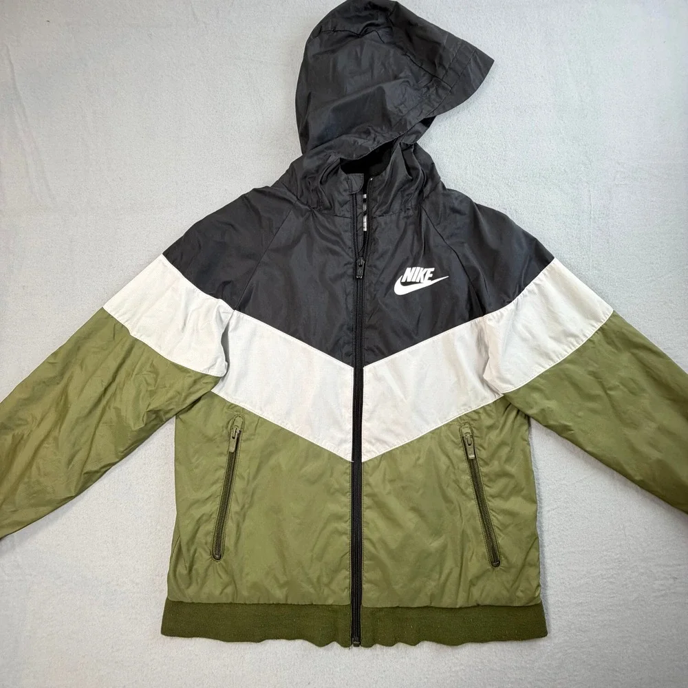Nike windrunner hooded